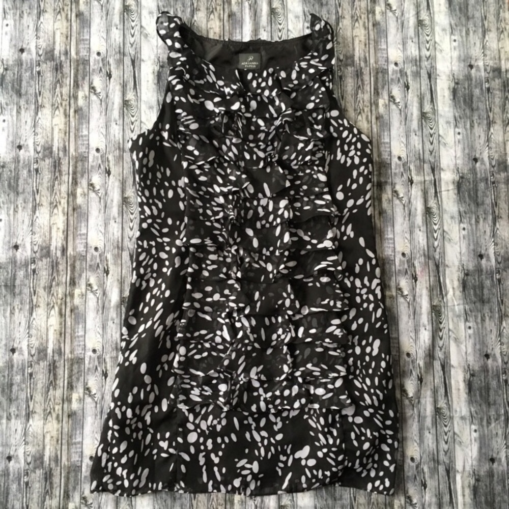 Adriana Pepe’s Wms  sz 16 blk & white Ruffle Dress